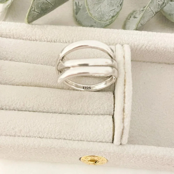 925 Sterling Silver Criss Cross Ring Chunky Ring Geometric Ring Twist Ring - Picture 9 of 9